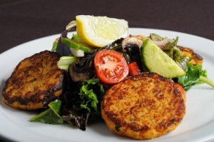 fishcakesAndSalad_001